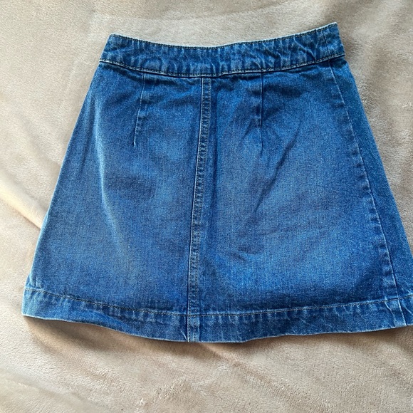 Ladies button front jeans skirt size 2 - Picture 2 of 4